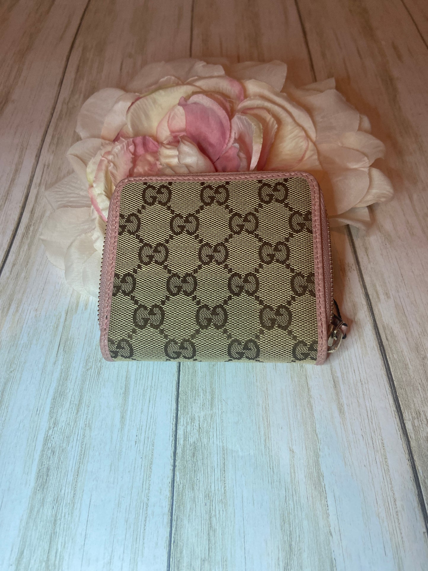 GUCCI GG LEATHER ROUND BI FOLD WALLET