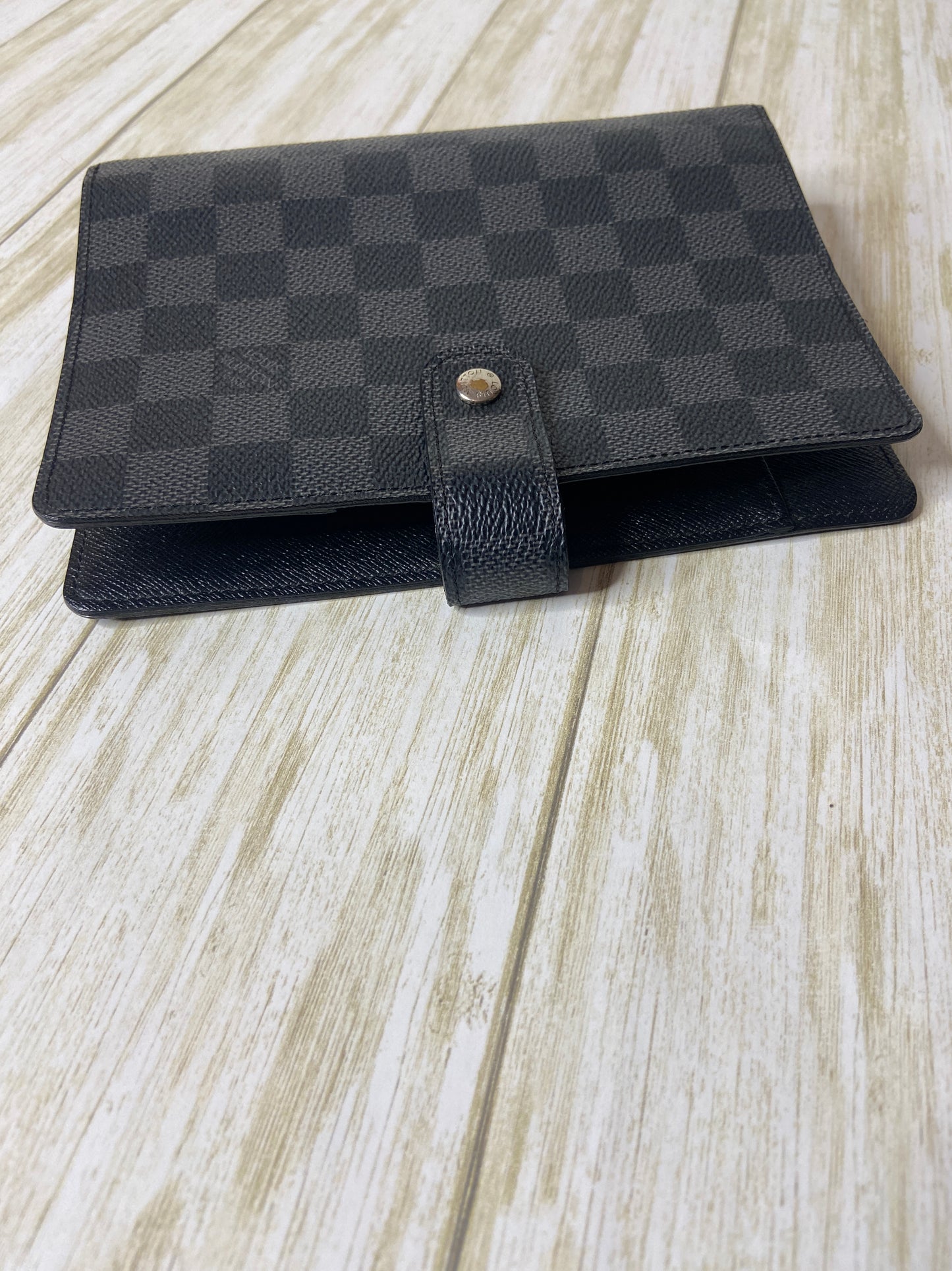 Louis Vuitton MM Graphite Agenda