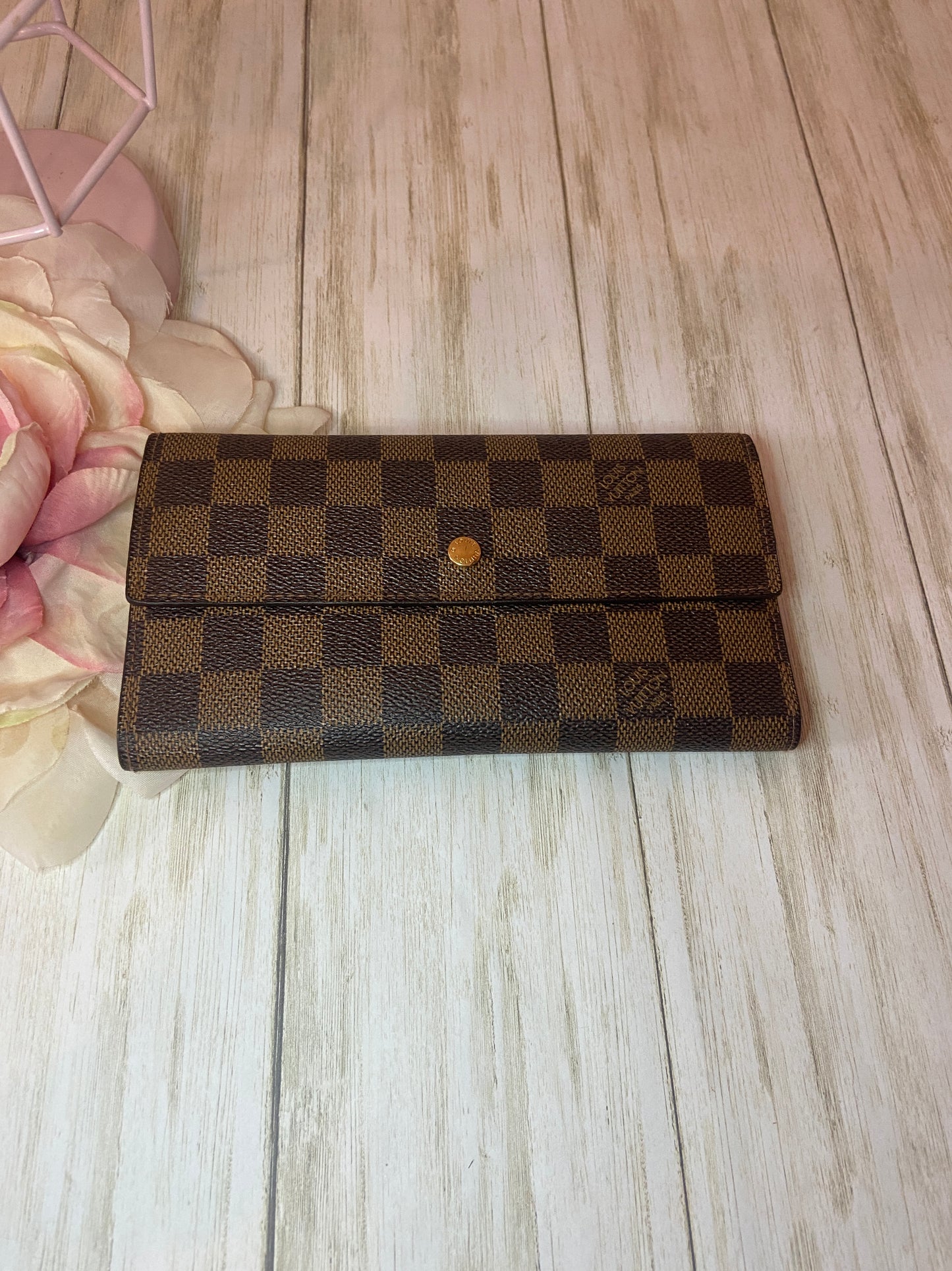 Louis Vuitton Damier Portefeuille International Wallet